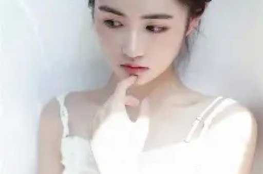 知名男星曝港圈潜规则！被男富豪开价1500万包养遭女星睡衣诱惑